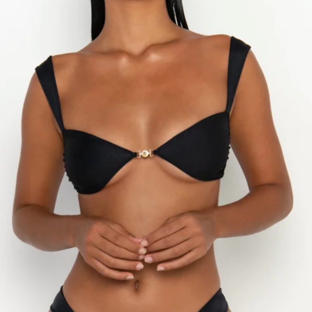 Sommer Swim | Soriya Nero Balconette Bikini Top